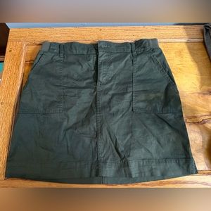Lee, ladies skirt (w/shorts) Green